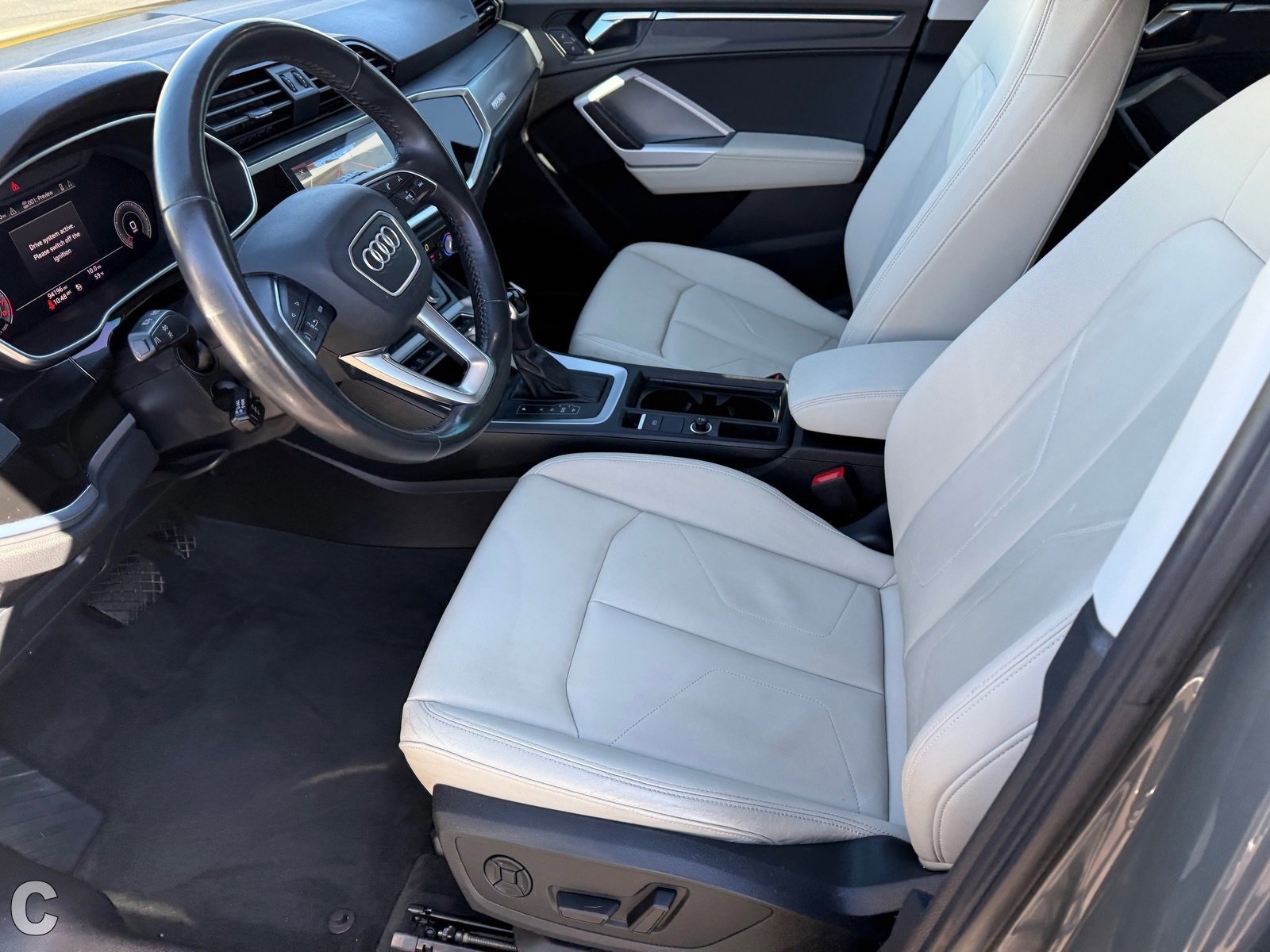 Used 2020 Audi Q3 2.0T Prestige image 18