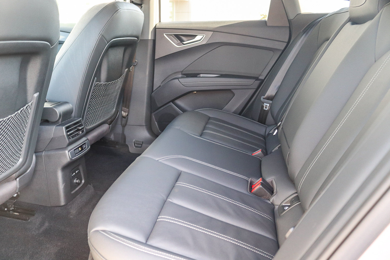 Used 2023 Audi Q4 e-tron Premium w/ Convenience Package AWD/4WD image 19