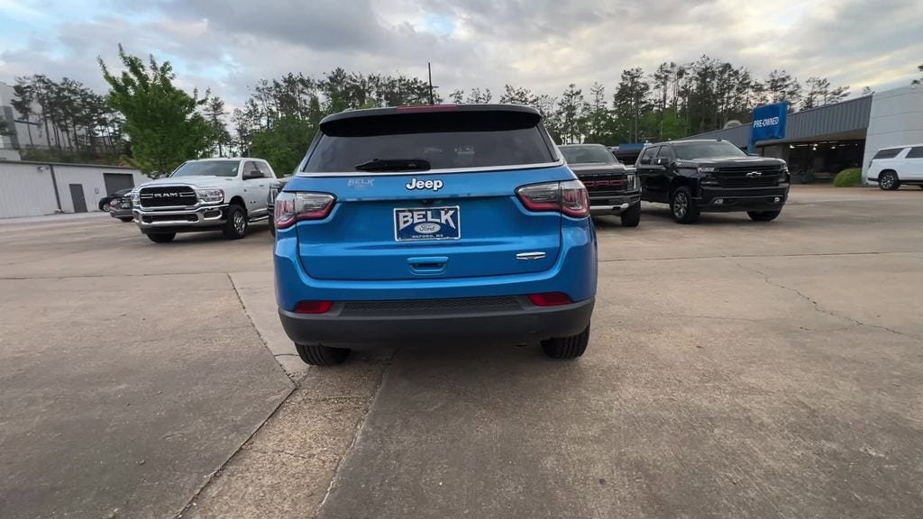 Used 2020 Jeep Compass Latitude w/ Popular Equipment Group image 5