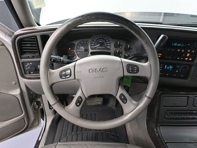 Used 2006 GMC Sierra 1500 Denali w/ Onstar Plus Package image 25