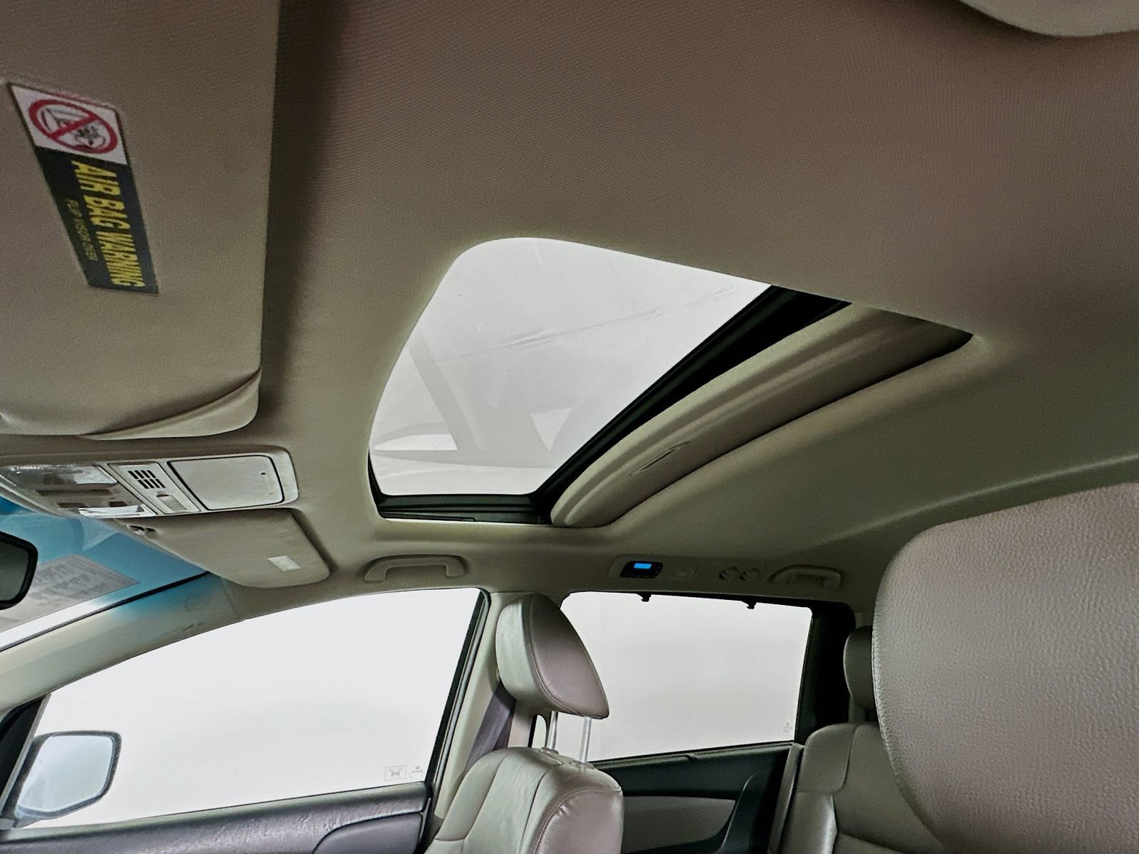 Used 2011 Honda Odyssey EX-L image 21