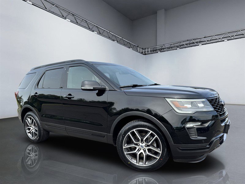 Used 2018 Ford Explorer Sport w/ Equipment Group 401A AWD/4WD image 31
