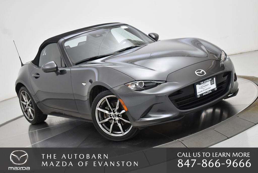 Certified 2022 MAZDA MX-5 Miata Grand Touring RWD image 2