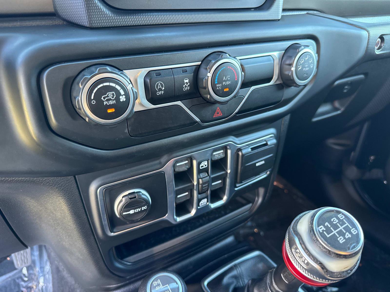 Used 2019 Jeep Wrangler Unlimited Sport S image 24