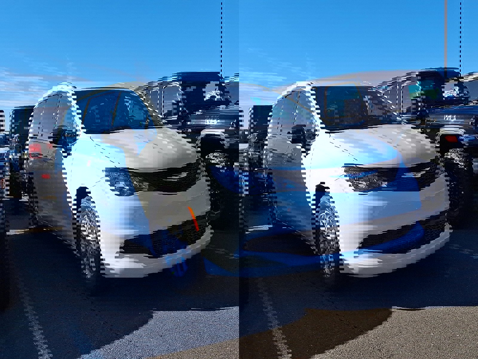 New 2026 Chrysler Voyager LX