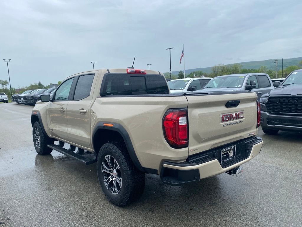 Used 2024 GMC Canyon AT4 w/ Canyon Safety Plus Package AWD/4WD image 4