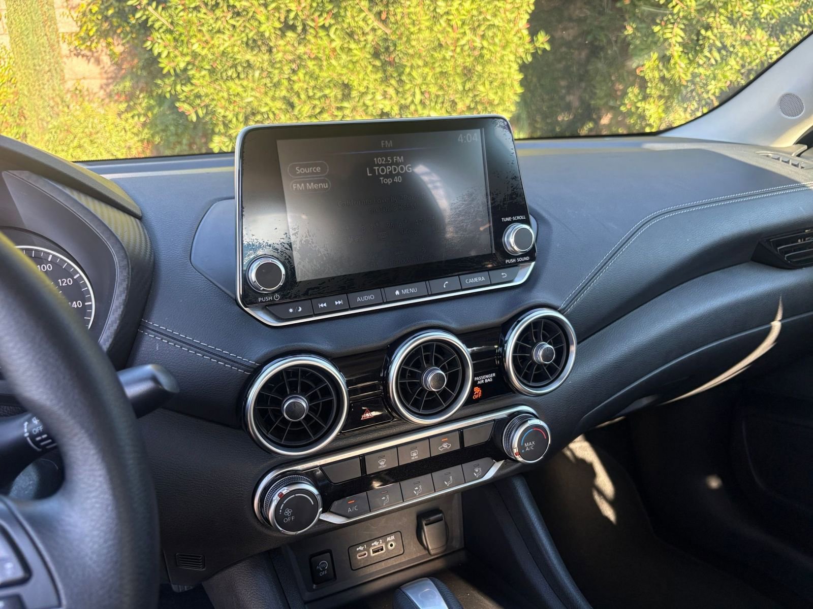 Used 2025 Nissan Sentra SV FWD image 17