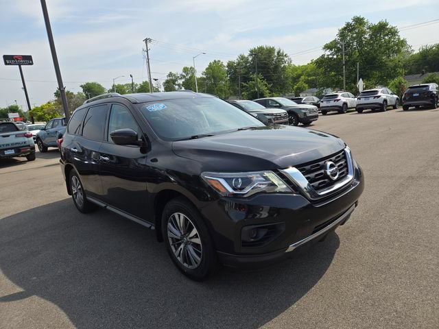 Used 2020 Nissan Pathfinder S FWD image 4