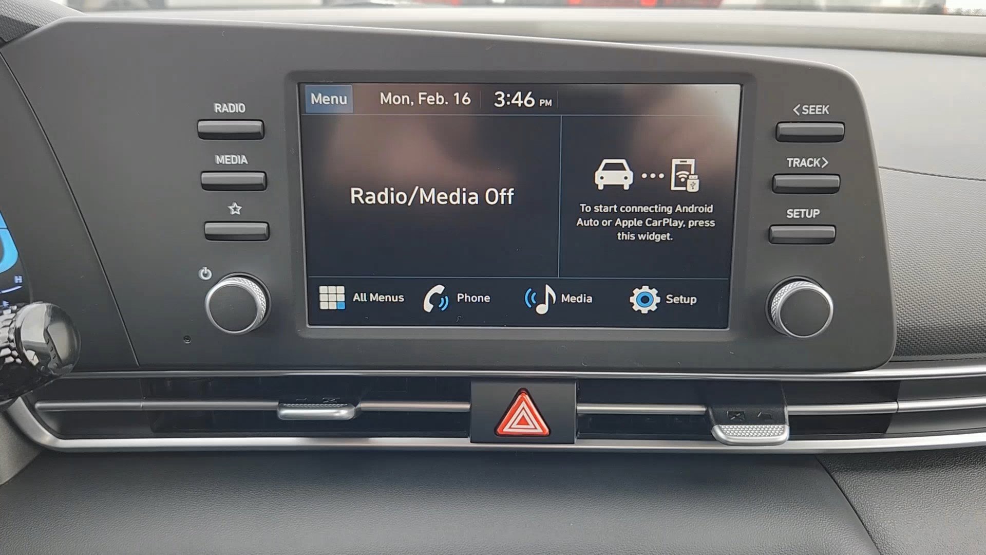 New 2026 Hyundai Elantra SE image 13