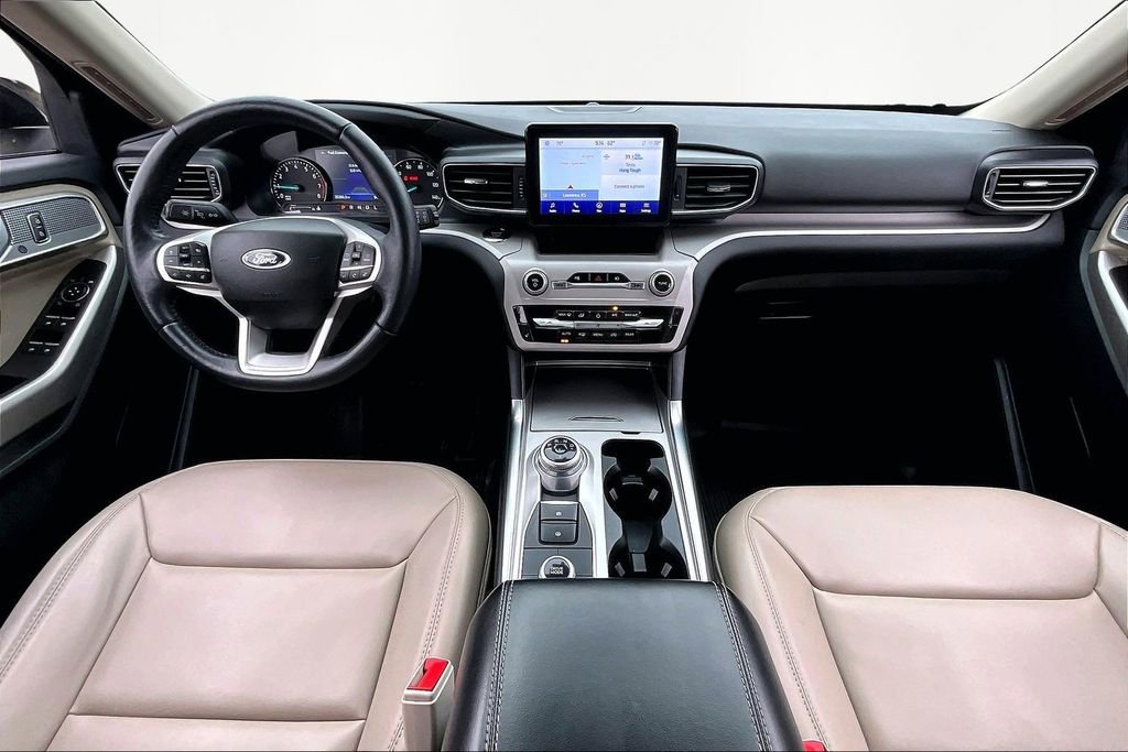 Certified 2023 Ford Explorer XLT w/ Equipment Group 202A image 16