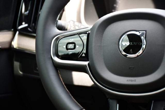 New 2026 Volvo XC90 B6 Plus w/ Protection Package Premier AWD/4WD image 22