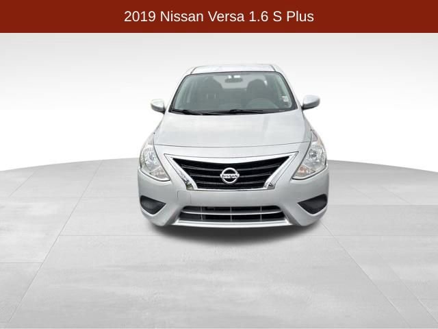 Used 2019 Nissan Versa S Plus FWD image 2