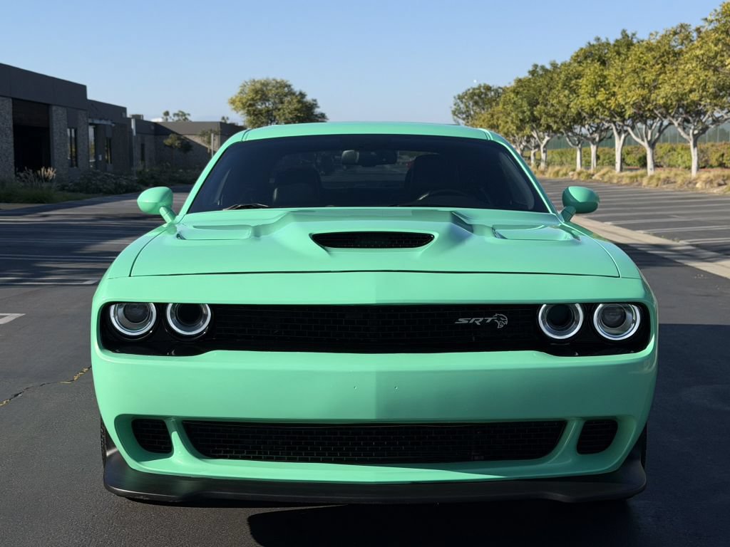 Used 2016 Dodge Challenger SRT Hellcat RWD image 3