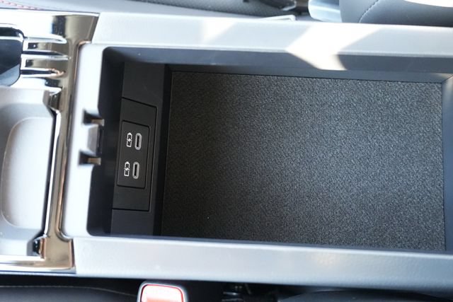 Used 2026 Toyota Prius Plug-In Hybrid w/ Limited Premium Package FWD image 42