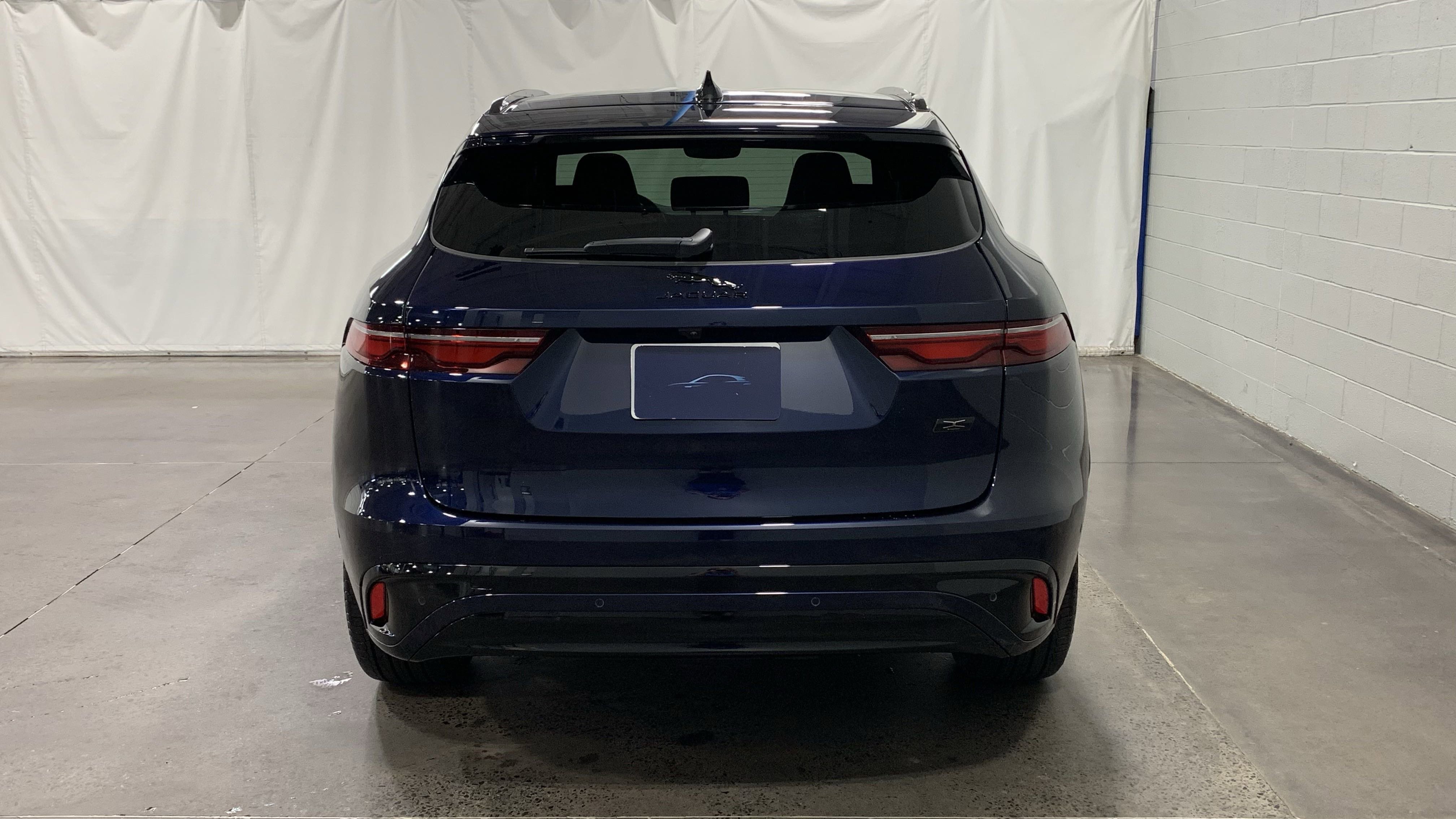 New 2026 Jaguar F-PACE R-Dynamic S image 8