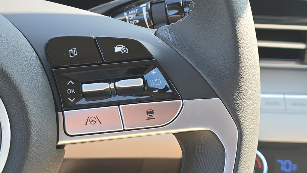 New 2026 Hyundai Elantra Limited FWD image 25