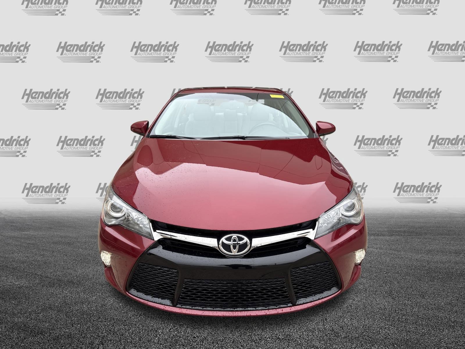 Used 2015 Toyota Camry XSE image 3