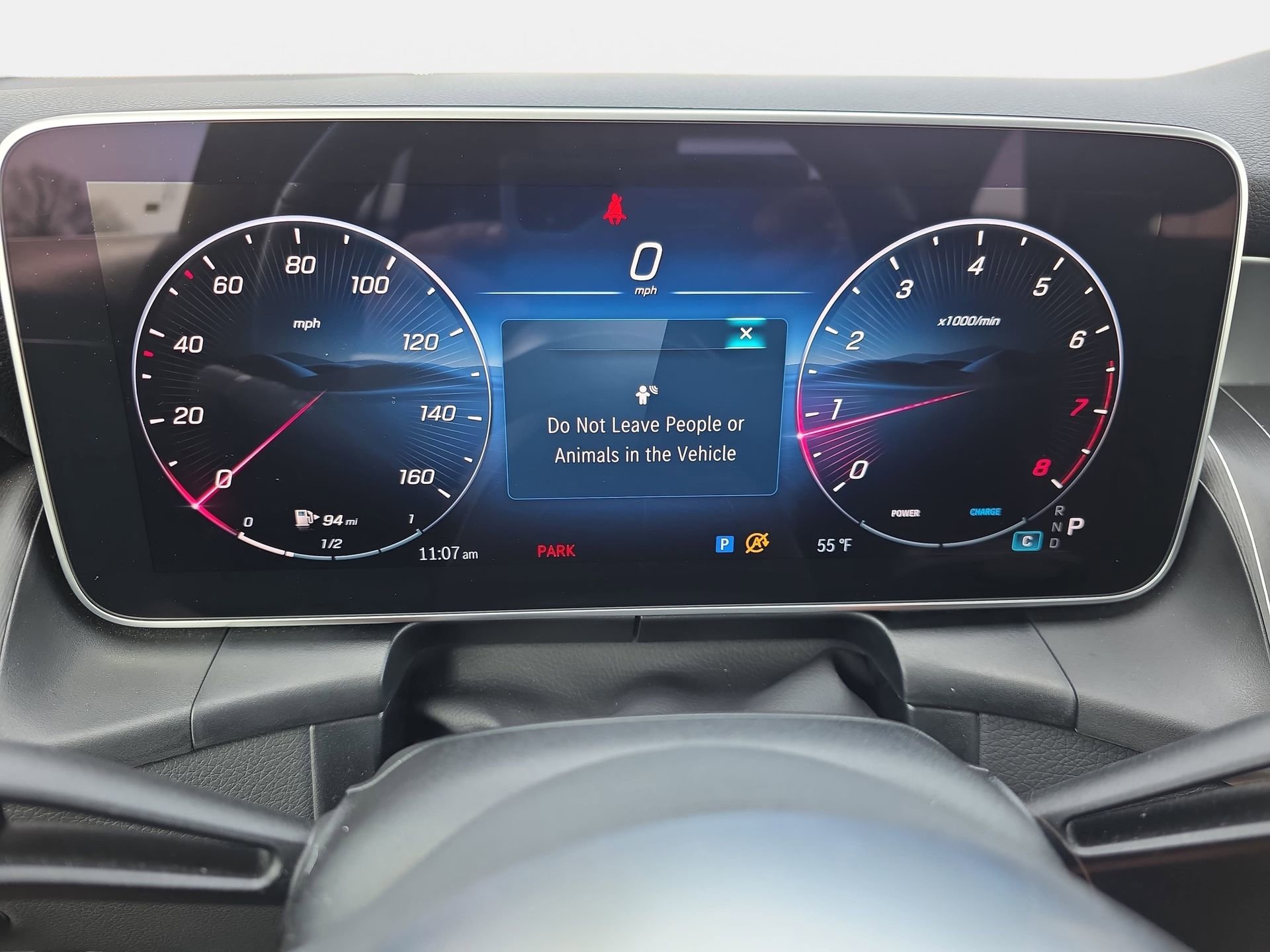 Used 2025 Mercedes-Benz GLC 300 4MATIC image 19