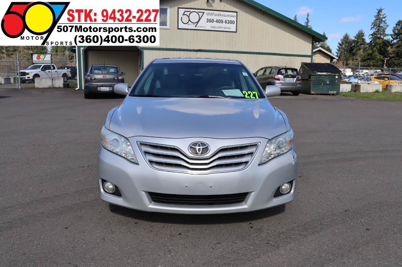 Used 2010 Toyota Camry SE FWD image 12