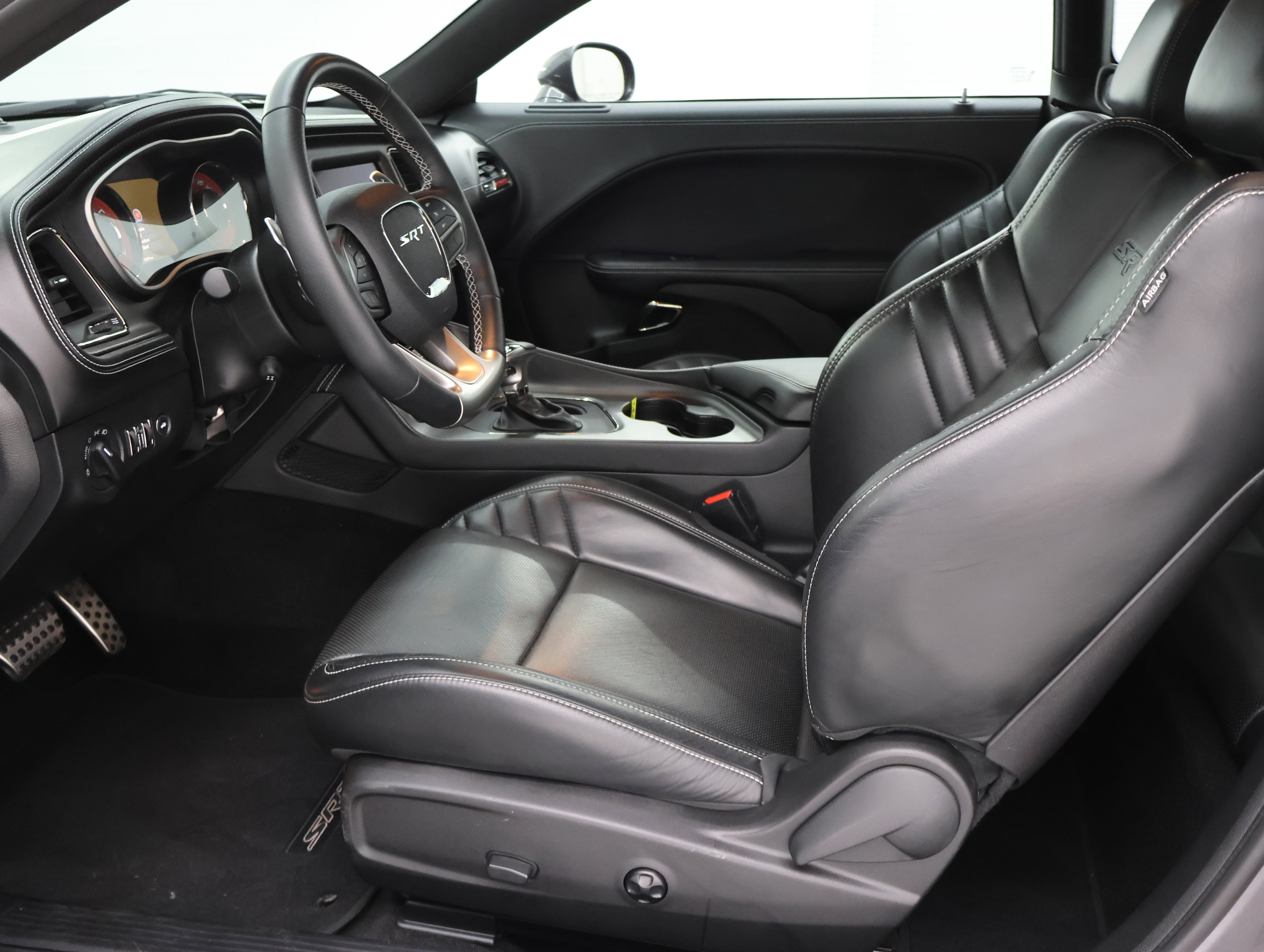 Used 2023 Dodge Challenger SRT Hellcat w/ Driver Convenience Group RWD image 8