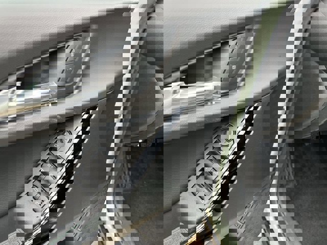 New 2026 Chevrolet Equinox LT w/ Convenience Package II image 24