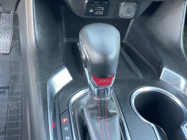 Used 2023 Chevrolet Traverse RS w/ LPO, Floor Liner Package FWD image 17