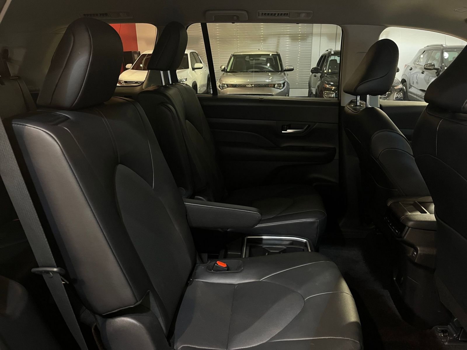 Used 2025 Toyota Grand Highlander FWD image 38