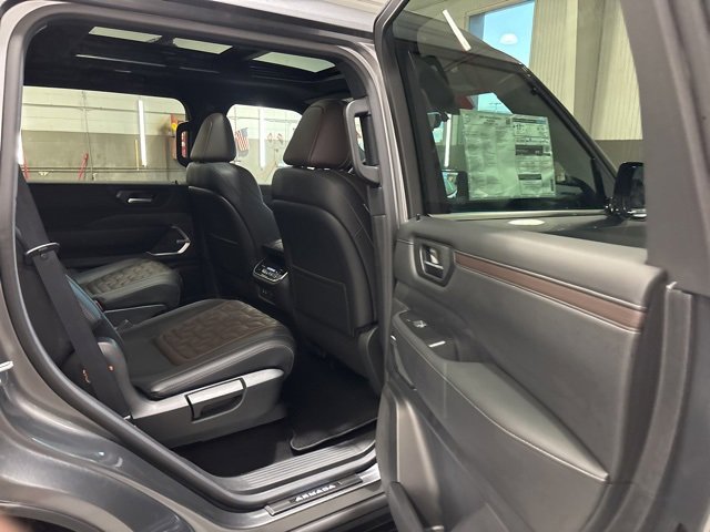 New 2026 Nissan Armada Platinum image 17
