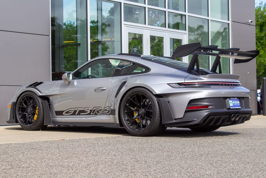 Used 2025 Porsche 911 GT3 RS RWD image 8