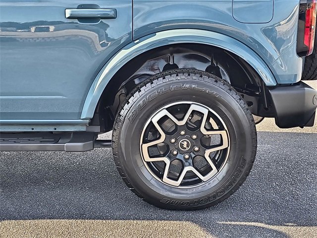 Used 2022 Ford Bronco Outer Banks image 12