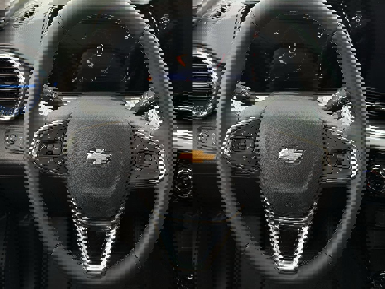 New 2026 Chevrolet Trax LT w/ Driver Confidence Package image 12