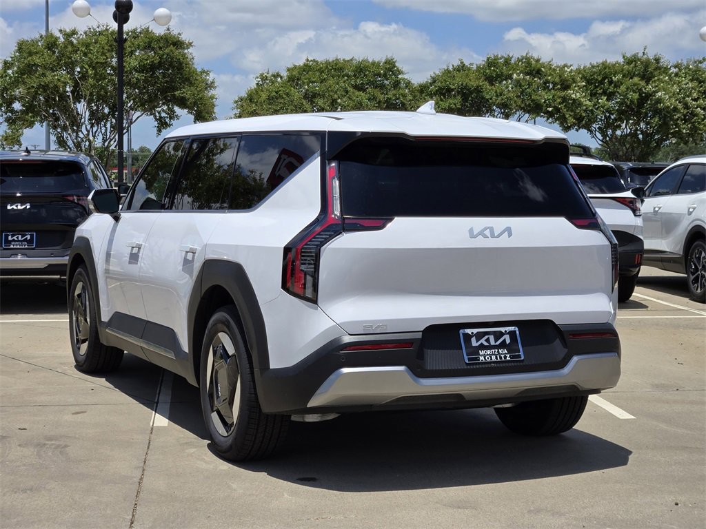New 2026 Kia EV9 Light image 3
