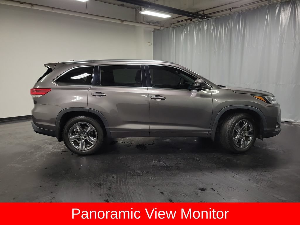 Used 2019 Toyota Highlander Limited Platinum AWD/4WD image 9
