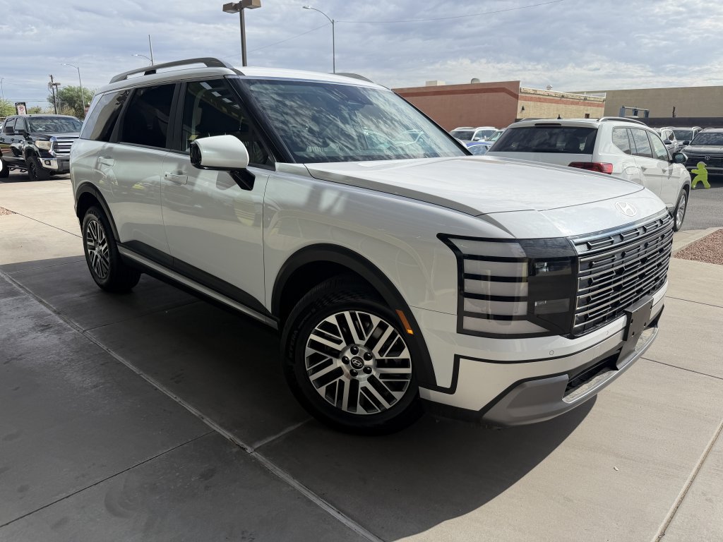 Used 2026 Hyundai Palisade SEL FWD image 6
