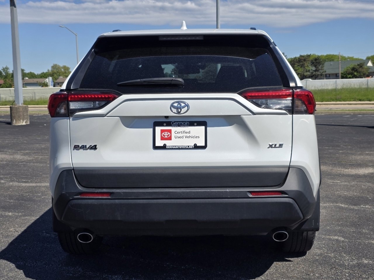 Certified 2023 Toyota RAV4 XLE Premium FWD image 15