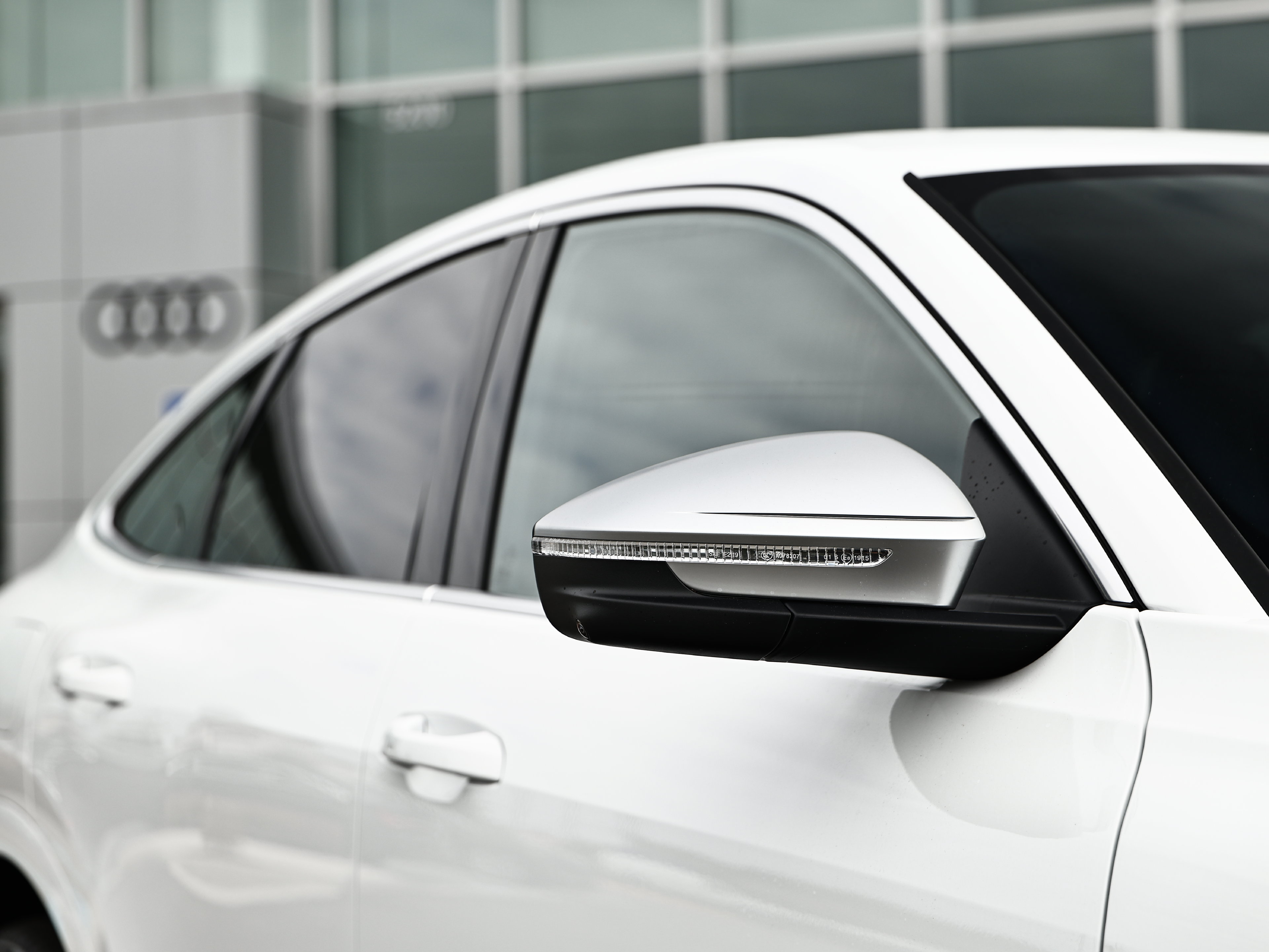 New 2026 Audi SQ5 Prestige AWD/4WD image 3