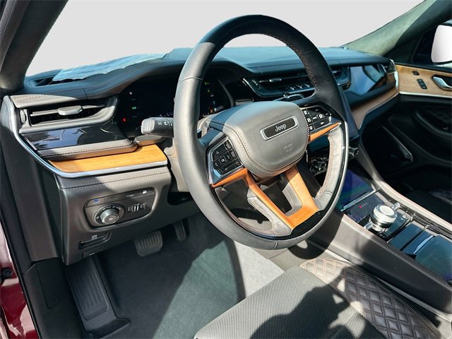 Certified 2023 Jeep Grand Cherokee Summit image 9