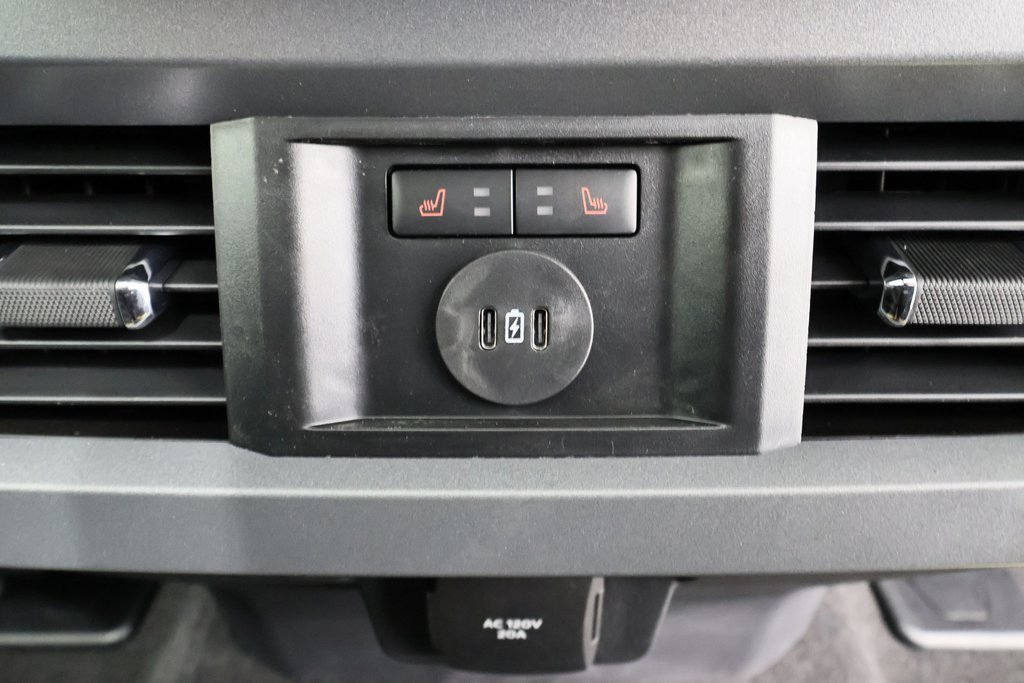 New 2025 Ford F350 Lariat w/ Lariat Ultimate Package image 14