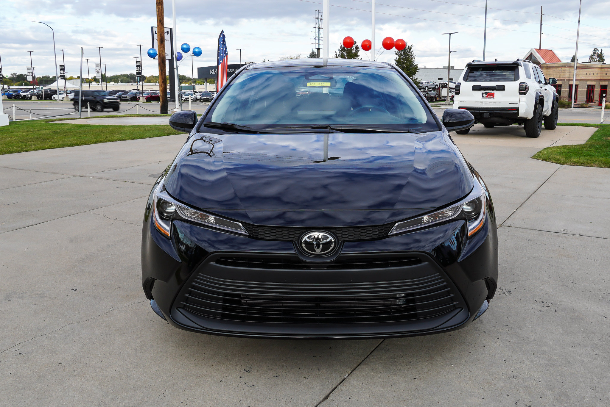 New 2027 Toyota Corolla LE w/ LE Premium Package FWD image 3