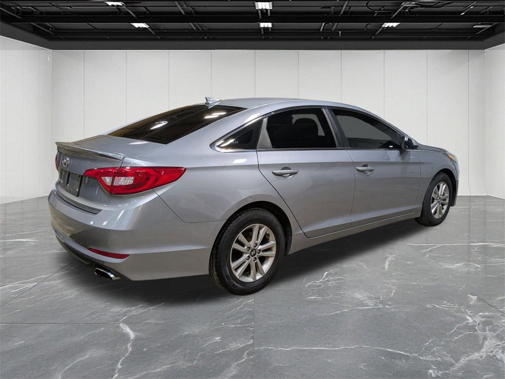 Used 2016 Hyundai Sonata SE image 5