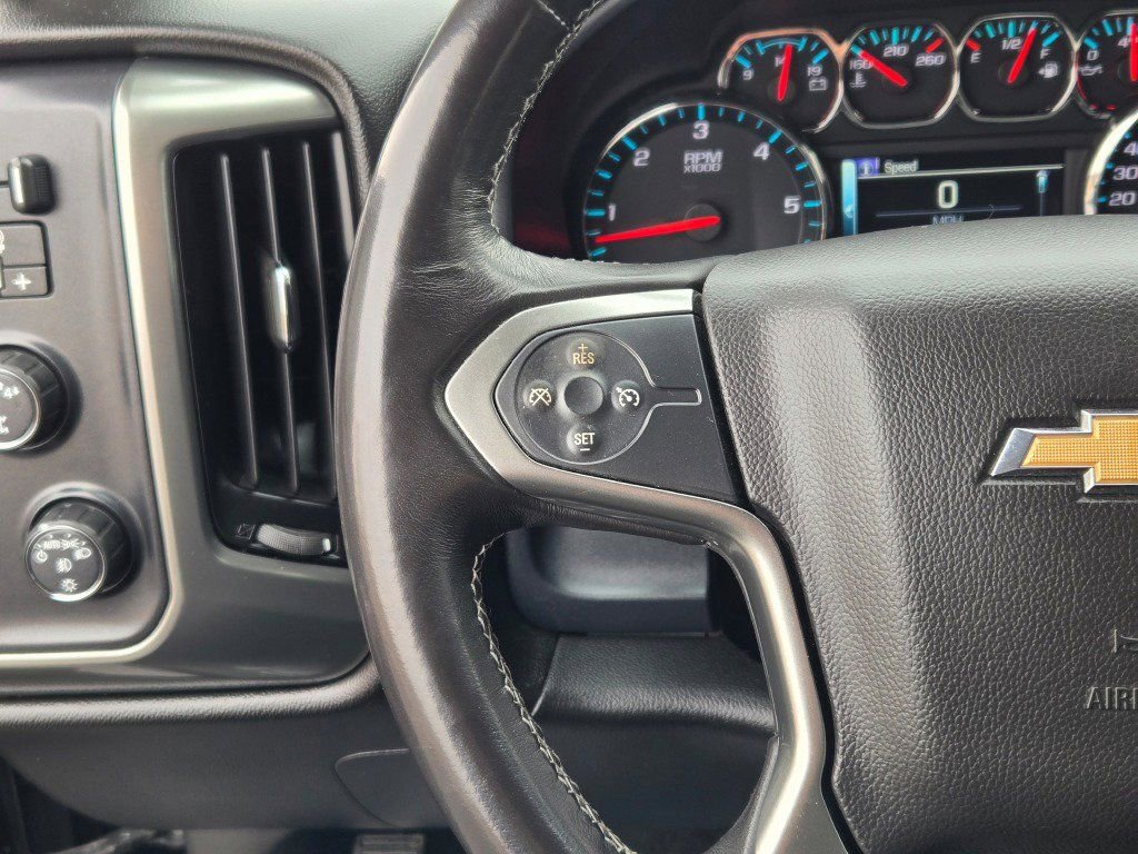 Used 2018 Chevrolet Silverado 1500 LT w/ All Star Edition image 32