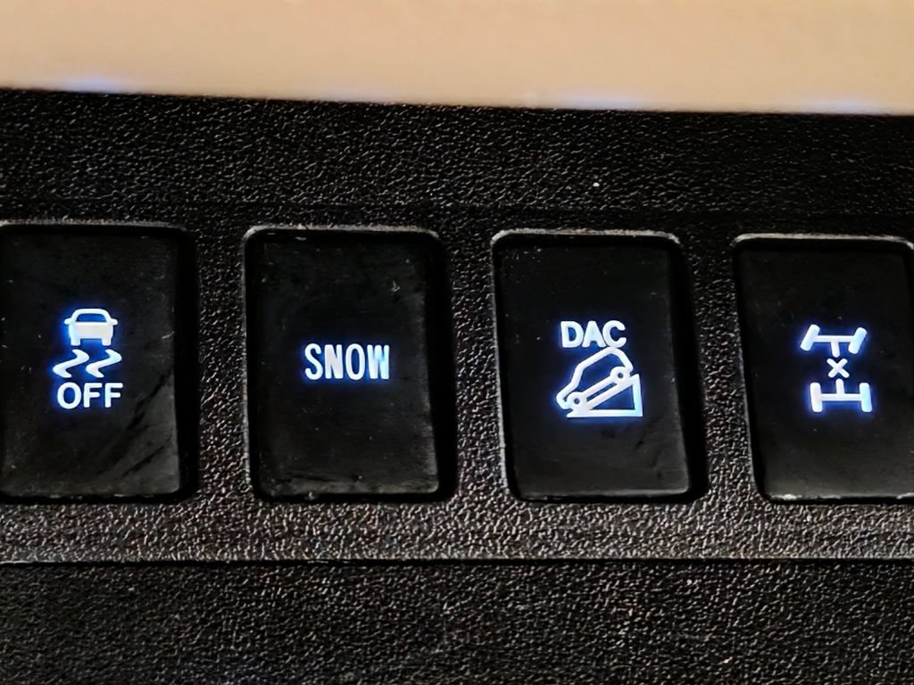 Used 2015 Toyota Highlander Limited AWD/4WD image 29