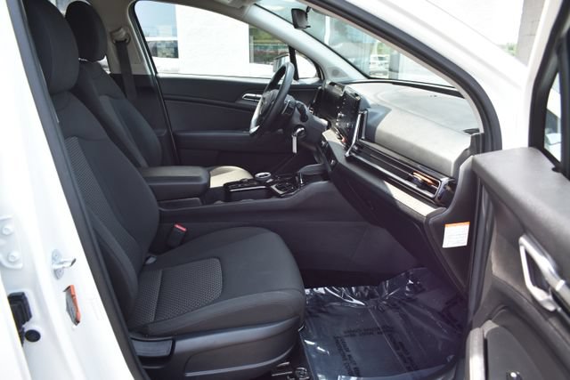 Used 2023 Kia Sportage LX AWD/4WD image 39