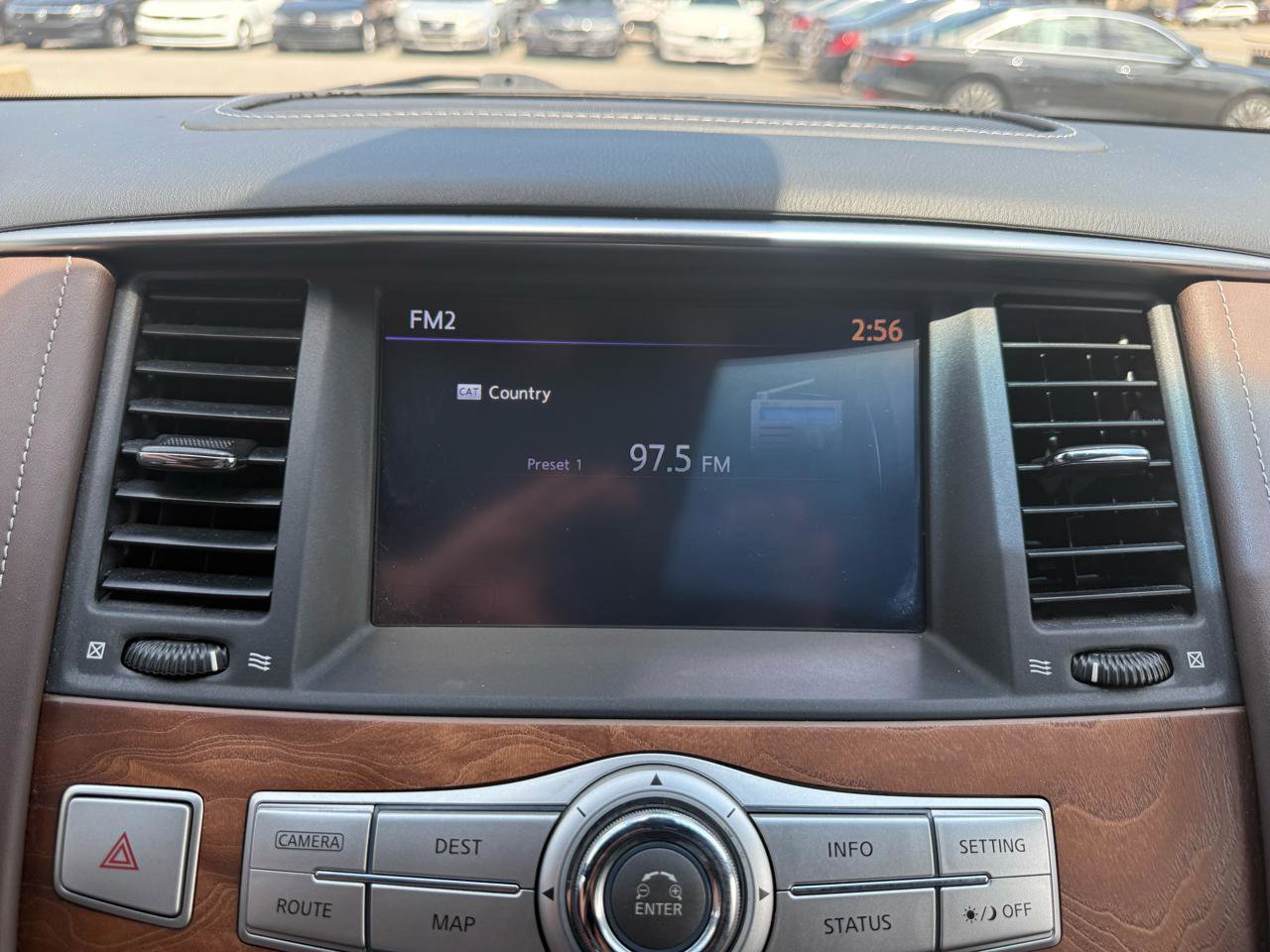 Used 2017 INFINITI QX80 Limited AWD/4WD image 12