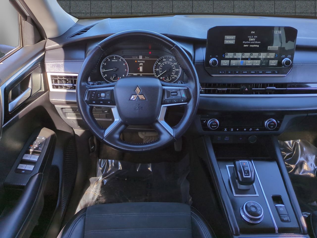 Used 2024 Mitsubishi Outlander SE image 16