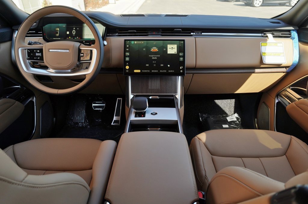 New 2026 Land Rover Range Rover Long Wheelbase Autobiography image 9