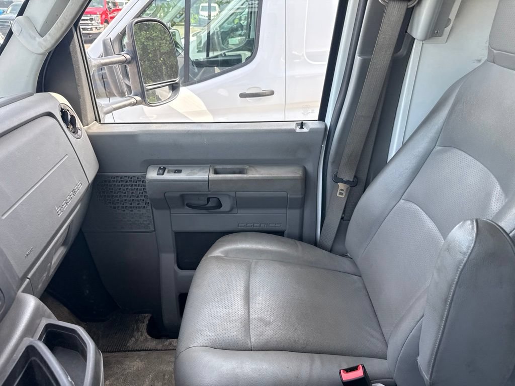 Used 2024 Ford E-350 and Econoline 350 Super Duty w/ Power Windows & Locks Group RWD image 13
