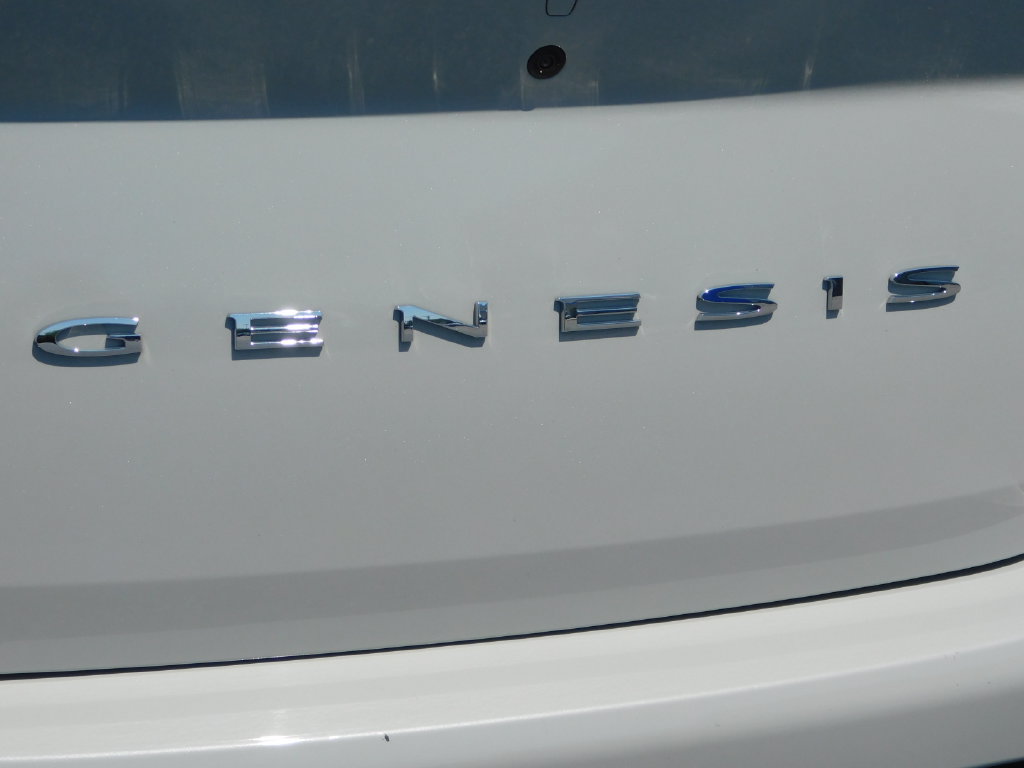 Used 2025 Genesis G70 2.5T AWD/4WD image 36