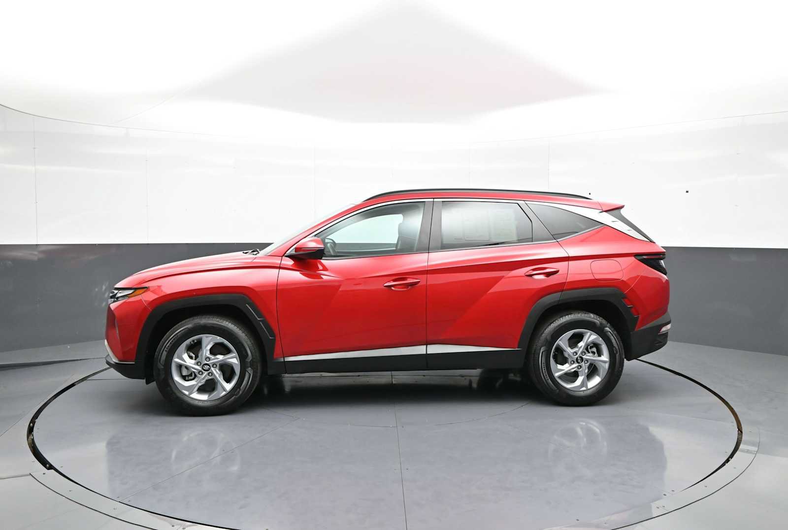 Certified 2023 Hyundai Tucson SEL AWD/4WD image 8