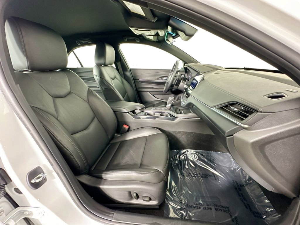 Used 2023 Cadillac CT4 Luxury w/ Cold Weather Package image 26